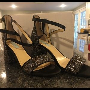 BetsyJohnson size 8 black sparkle heels